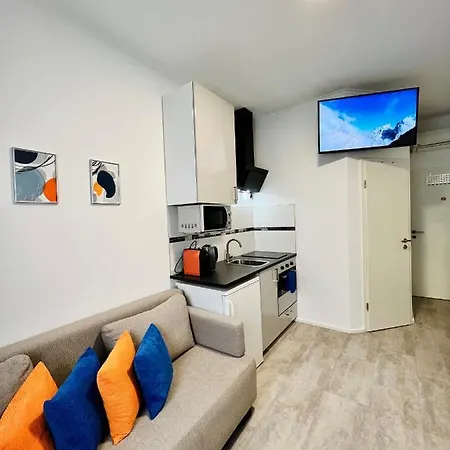 Ferienwohnung, Monteur-appartment R11 Blau *